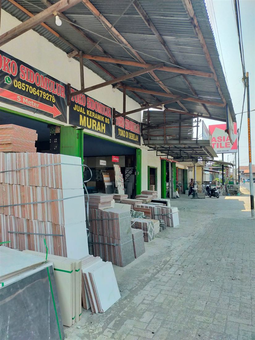Tampak depan Toko Sidomulur Jombang